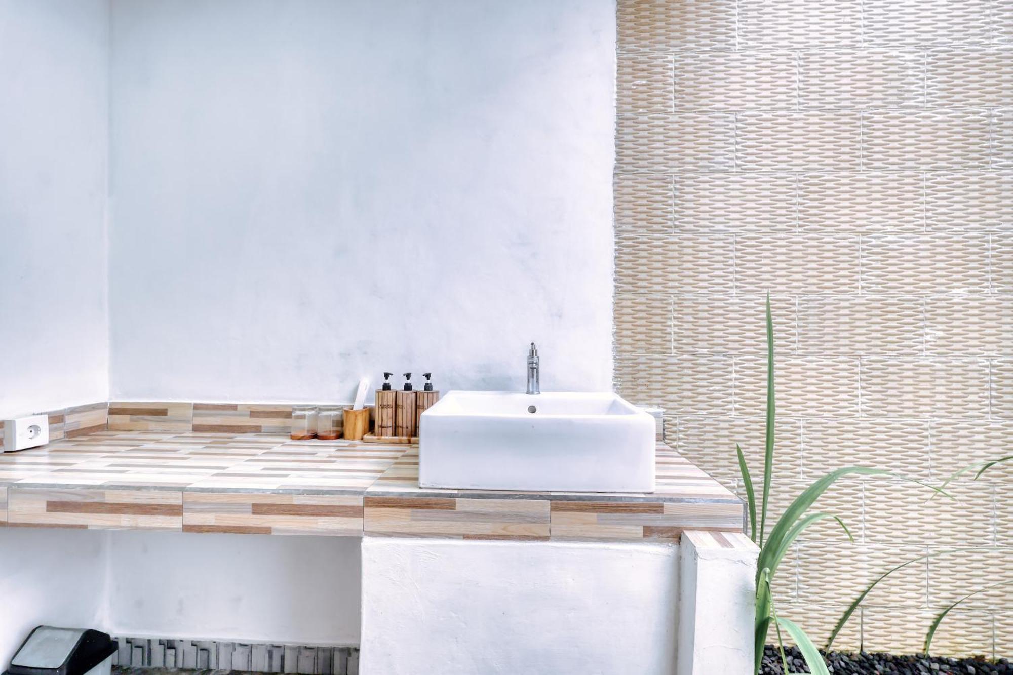 Sakti Komurd Lavender Bungalow מראה חיצוני תמונה